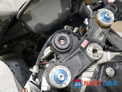 Zdjęcie 8 z 11 samochodu: 2019 APRILIA RSV4 1100 VIN:ZD4KEUA00KS000186 - miniatura
