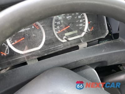 Zdjęcie 9 z 13 samochodu: 2012 ISUZU NPR VIN:JALB4W176C7F00109 - miniatura