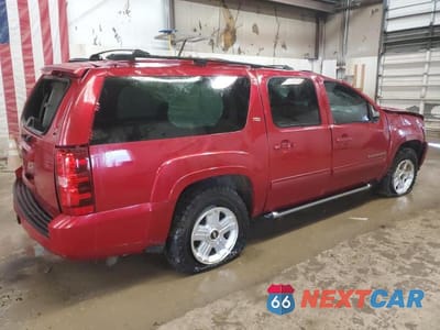 Trzecie zdjęcie samochodu z tyłu: 2014 CHEVROLET SUBURBAN K1500 LT VIN:1GNSKJE74ER221996 - miniatura