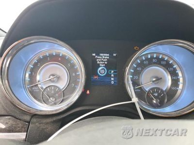 Zdjęcie 9 z 13 samochodu: 2013 CHRYSLER 300C VIN:2C3CCAET1DH659286 - miniatura