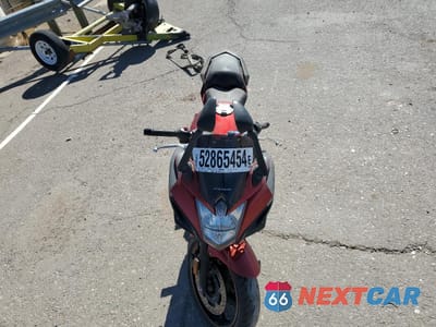 Piąte zdjęcie samochodu w środku: 2011 YAMAHA FZ6 R VIN:JYARJ18E1BA007526 - miniatura