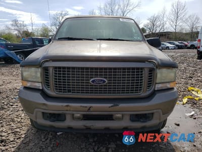 Piąte zdjęcie samochodu w środku: 2004 FORD EXCURSION LIMITED VIN:1FMNU43SX4ED91838 - miniatura
