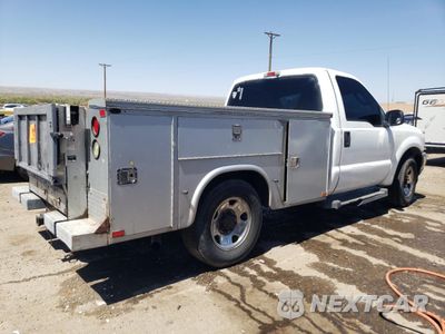 Trzecie zdjęcie samochodu z tyłu: 2006 FORD F250 SUPER DUTY VIN:1FDNF20536EB91805 - miniatura