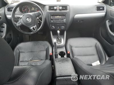 Zdjęcie 8 z 12 samochodu: 2013 VOLKSWAGEN JETTA SE VIN:3VWDP7AJ1DM427541 - miniatura