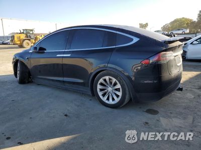 Drugie zdjęcie samochodu z przodu: 2017 TESLA MODEL X VIN:5YJXCDE27HF027331 - miniatura