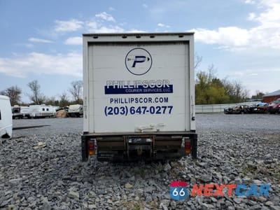 Zdjęcie 6 z 13 samochodu: 2012 ISUZU NPR VIN:JALB4W176C7F00109 - miniatura