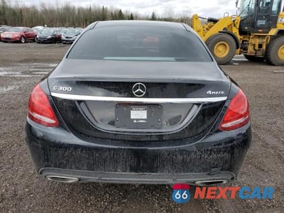 Zdjęcie 6 z 13 samochodu: 2018 MERCEDES-BENZ C 300 4MATIC VIN:55SWF4KB4JU257811 - miniatura