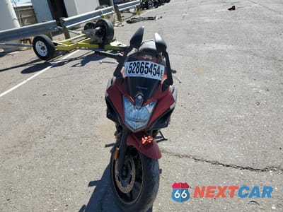 Drugie zdjęcie samochodu z przodu: 2011 YAMAHA FZ6 R VIN:JYARJ18E1BA007526 - miniatura