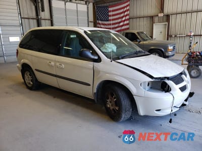 Czwarte zdjęcie samochodu z boku: 2004 DODGE CARAVAN SXT VIN:1D4GP45R44B598034 - miniatura