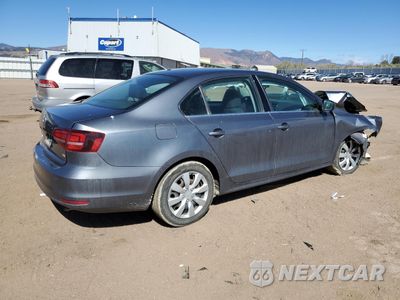 Trzecie zdjęcie samochodu z tyłu: 2017 VOLKSWAGEN JETTA S VIN:3VW2B7AJXHM392431 - miniatura