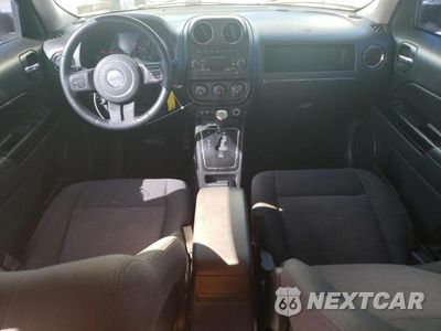 Zdjęcie 8 z 14 samochodu: 2012 JEEP PATRIOT LATITUDE VIN:1C4NJRFB5CD552106 - miniatura