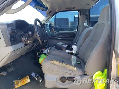 Zdjęcie 7 z 13 samochodu: 2006 FORD F250 SUPER DUTY VIN:1FDNF20536EB91805 - miniatura