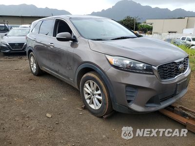Czwarte zdjęcie samochodu z boku: 2019 KIA SORENTO VIN:0LDL0TNUM79353583 - miniatura