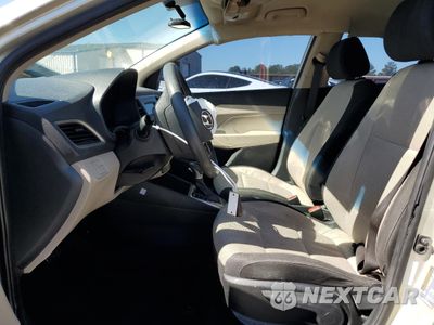 Zdjęcie 7 z 14 samochodu: 2018 HYUNDAI ACCENT SE VIN:3KPC24A39JE035099 - miniatura