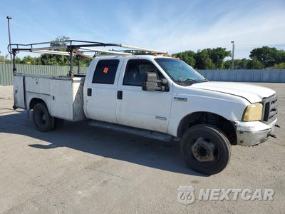 Czwarte zdjęcie samochodu z boku: 2005 FORD F350 SUPER DUTY VIN:1FDWW36P25EB41351 - miniatura