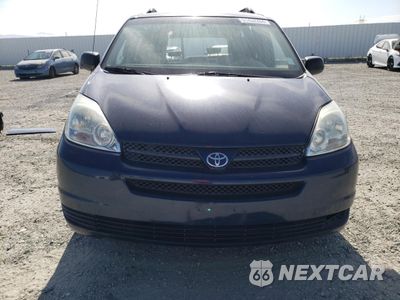 Piąte zdjęcie samochodu w środku: 2004 TOYOTA SIENNA CE VIN:5TDZA23C04S029135 - miniatura