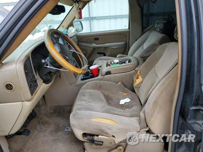Zdjęcie 7 z 13 samochodu: 2004 GMC YUKON XL C1500 VIN:3GKEC16Z94G139350 - miniatura