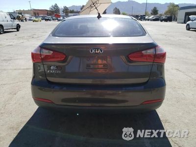 Zdjęcie 6 z 12 samochodu: 2014 KIA FORTE LX VIN:KNAFX4A68E5147772 - miniatura