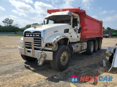 Drugie zdjęcie samochodu z przodu: 2021 MACK GRANITE VIN:1M2GR4GC8MM020549 - miniatura