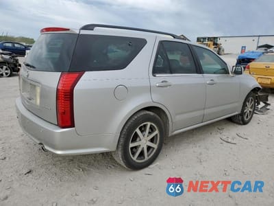 Trzecie zdjęcie samochodu z tyłu: 2004 CADILLAC SRX VIN:1GYDE63A240141274 - miniatura