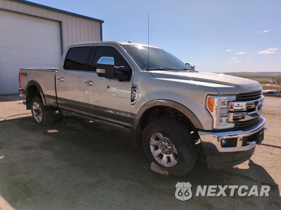 Czwarte zdjęcie samochodu z boku: 2018 FORD F350 SUPER DUTY VIN:1FT8W3BT8JEB65549 - miniatura