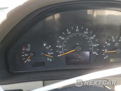 Zdjęcie 9 z 14 samochodu: 2000 MERCEDES-BENZ E 320 VIN:WDBJF65J1YB151080 - miniatura