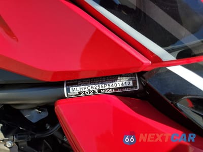 Zdjęcie 9 z 10 samochodu: 2023 HONDA CBR500 RA VIN:MLHPC6255P5401412 - miniatura