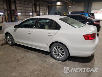 Drugie zdjęcie samochodu z przodu: 2014 VOLKSWAGEN JETTA SE VIN:3VWD07AJ7EM239550 - miniatura