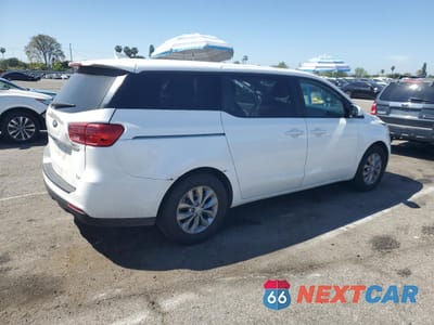 Trzecie zdjęcie samochodu z tyłu: 2020 KIA SEDONA LX VIN:KNDMB5C1XL6658164 - miniatura