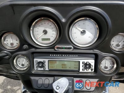 Zdjęcie 7 z 9 samochodu: 2007 HARLEY-DAVIDSON FLHX VIN:1HD1KB4167Y720605 - miniatura