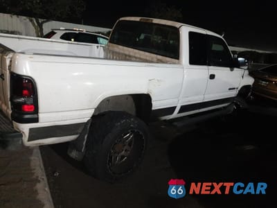 Trzecie zdjęcie samochodu z tyłu: 1997 DODGE RAM 2500 VIN:3B7KF23ZXVM535810 - miniatura