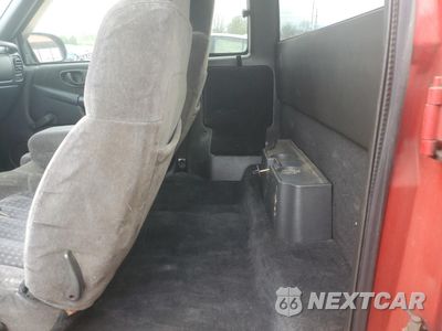 Zdjęcie 10 z 14 samochodu: 2001 CHEVROLET S TRUCK S10 VIN:1GCCS195218184601 - miniatura
