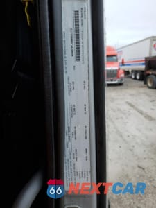 Zdjęcie 10 z 10 samochodu: 2022 VOLVO VN VNL VIN:4V4NC9EJ6NN603570 - miniatura