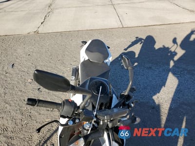 Piąte zdjęcie samochodu w środku: 2020 KTM 390 DUKE VIN:MD2JPJ403LC268974 - miniatura