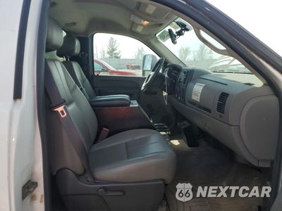 Zdjęcie 10 z 12 samochodu: 2014 CHEVROLET SILVERADO C3500 VIN:1GB3CZCG9EF156239 - miniatura