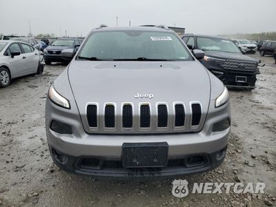 Piąte zdjęcie samochodu w środku: 2018 JEEP CHEROKEE LATITUDE VIN:1C4PJMCB6JD516471 - miniatura