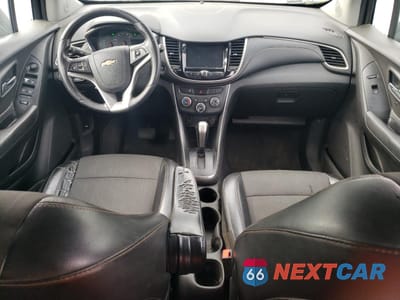 Zdjęcie 8 z 13 samochodu: 2017 CHEVROLET TRAX 1LT VIN:3GNCJLSB2HL266829 - miniatura