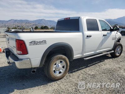 Trzecie zdjęcie samochodu z tyłu: 2018 RAM 2500 ST VIN:3C6UR5CL1JG419487 - miniatura