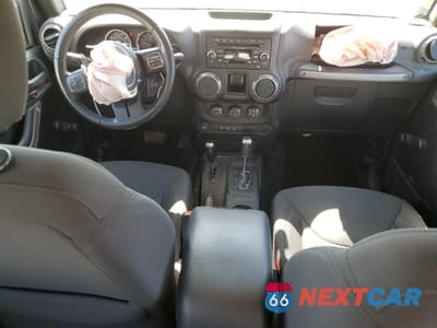 Zdjęcie 8 z 13 samochodu: 2017 JEEP WRANGLER UNLIMITED SPORT VIN:1C4BJWDG6HL722762 - miniatura