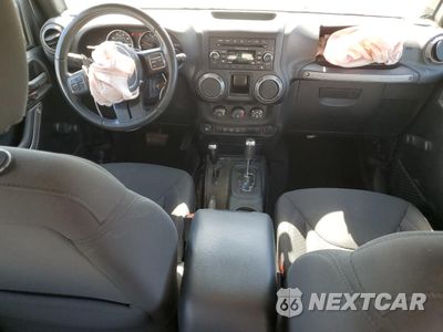 Zdjęcie 8 z 13 samochodu: 2017 JEEP WRANGLER UNLIMITED SPORT VIN:1C4BJWDG6HL722762 - miniatura
