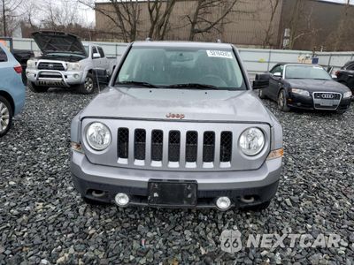 Piąte zdjęcie samochodu w środku: 2016 JEEP PATRIOT SPORT VIN:1C4NJRBB0GD673962 - miniatura