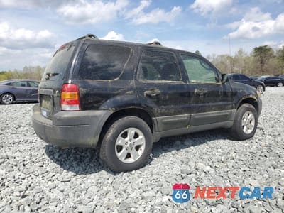 Trzecie zdjęcie samochodu z tyłu: 2006 FORD ESCAPE XLT VIN:1FMCU93106KA12121 - miniatura