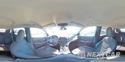 Zdjęcie 14 z 15 samochodu: 2019 JEEP CHEROKEE LATITUDE VIN:1C4PJLCX0KD129793 - miniatura
