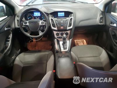Zdjęcie 8 z 13 samochodu: 2013 FORD FOCUS SE VIN:1FADP3F21DL244757 - miniatura