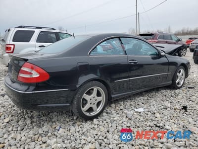 Trzecie zdjęcie samochodu z tyłu: 2004 MERCEDES-BENZ CLK 500 VIN:WDBTJ75J84F093386 - miniatura