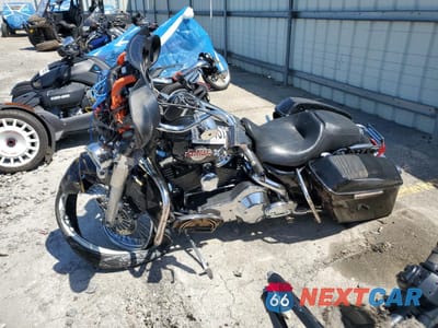 Trzecie zdjęcie samochodu z tyłu: 2005 HARLEY-DAVIDSON FLHTCUI VIN:1HD1FCW195Y688527 - miniatura