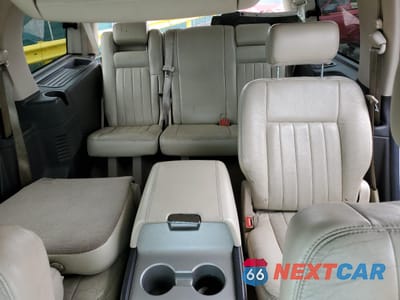 Zdjęcie 10 z 15 samochodu: 2003 LINCOLN NAVIGATOR VIN:5LMFU28R83LJ13770 - miniatura