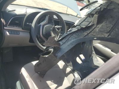 Zdjęcie 8 z 13 samochodu: 2018 HYUNDAI ELANTRA SE VIN:5NPD74LFXJH353144 - miniatura