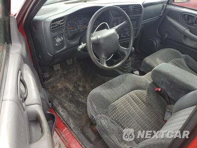 Zdjęcie 8 z 12 samochodu: 2002 CHEVROLET S TRUCK S10 VIN:1GCCS145X28198366 - miniatura