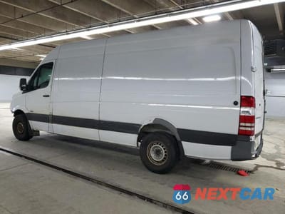Drugie zdjęcie samochodu z przodu: 2014 MERCEDES-BENZ SPRINTER 2500 VIN:WD3PE8DC4E5942348 - miniatura